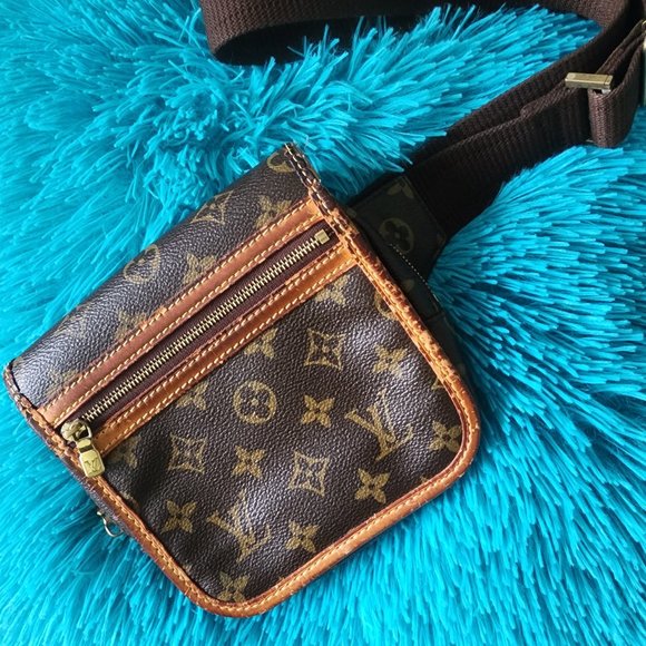 LOUIS VUITTON - AUTHENTIC UNISEX MONOGRAM BOSPHORE FANNY PACK - Picture 1 of 11